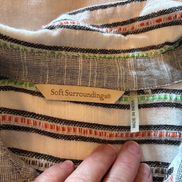 Soft Surroundings Aruba Floral Embroidered Tunic,M/L,Beach, Fall, Weekend - Picture 14 of 15